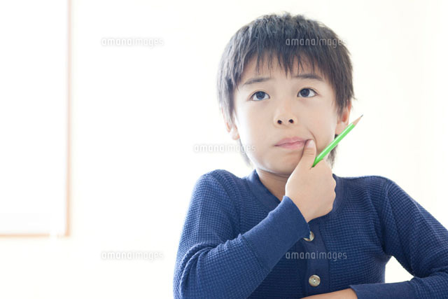 塾で勉強をする男の子
(c)Opus/a.collectionRF