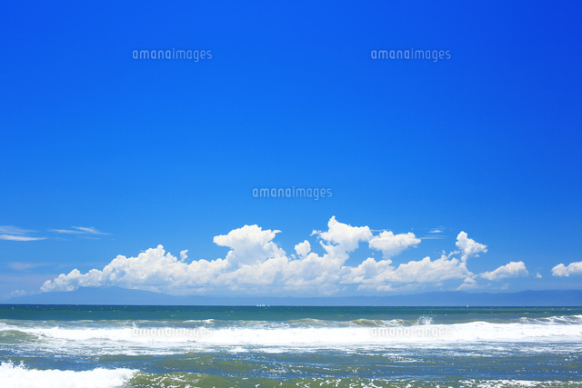 夏の湘南の海と入道雲
(c)Yoshiyuki Kaneko/a.collectionRF