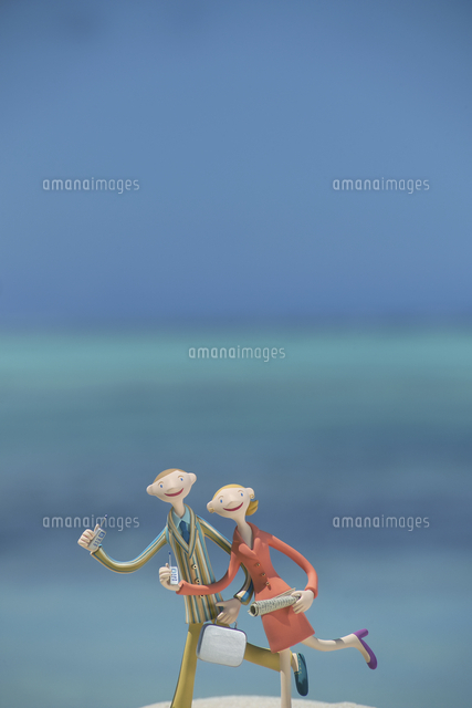 海辺を走るビジネス夫婦と青空 クラフト
(c)visual supple /amanaimages