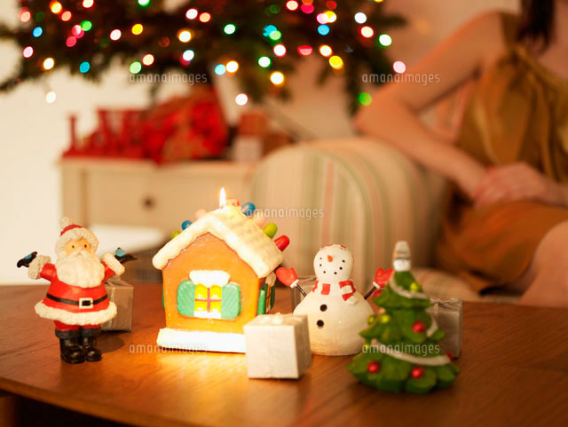 Christmas Decorations on Table
(c)clover/a.collectionRF