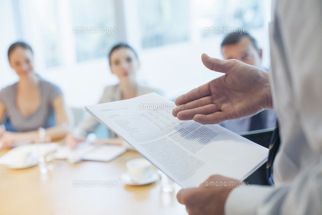 Businessman leading meeting in conference room
(c)caiaimage