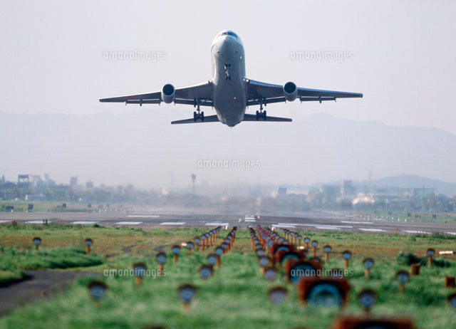 飛行機
(c)GYRO PHOTOGRAPHY/a.collectionRF
