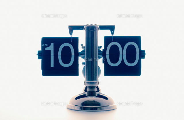 時計 午前10時
(c)Doable/a.collectionRF