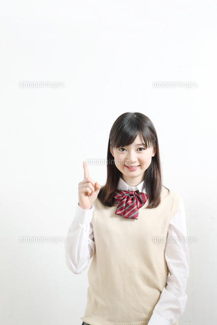 指をさす高校生
(c)absodels RF