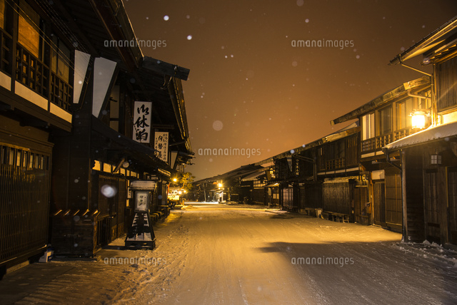 冬の夜景奈良井宿
(c)SHOHO IMAI/a.collectionRF