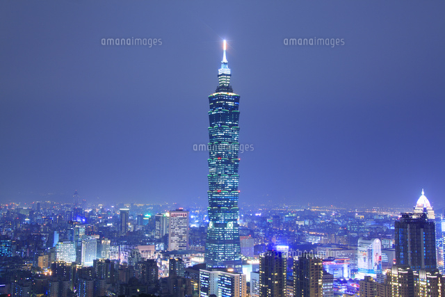 台北101などのビル群の夜景
(c)Mitsushi Okada/a.collectionRF