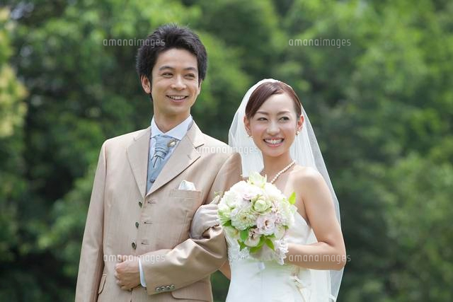 笑顔の新郎新婦
(c)UFO RF/a.collectionRF