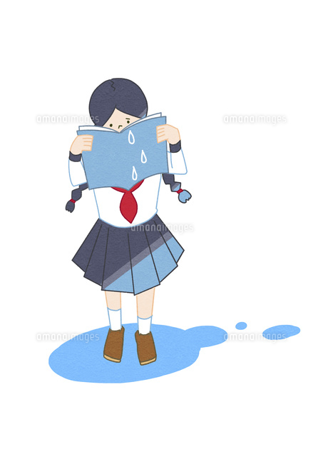 本を読んで涙を流す女の子
(c)Asterisk/a.collectionRF