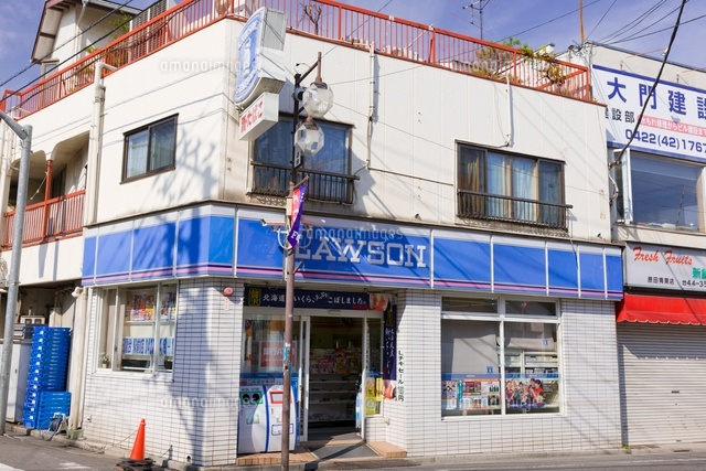 ローソン三鷹台駅前店
(c)Cityscape/a.collectionRF