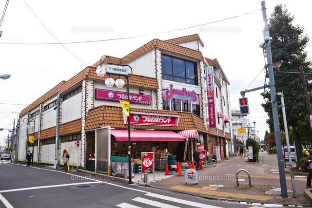 ジョナサン千川駅前店,つるかめランド千川店
(c)Yutaka Isayama/a.collectionRF