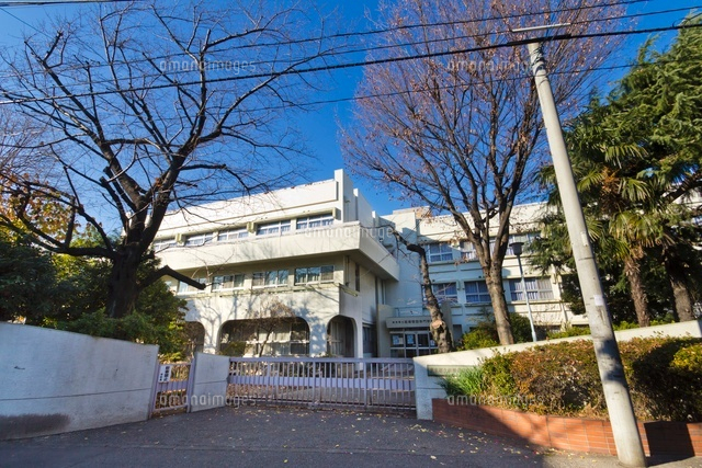 東京都立板橋看護専門学校
(c)Yutaka Isayama/a.collectionRF