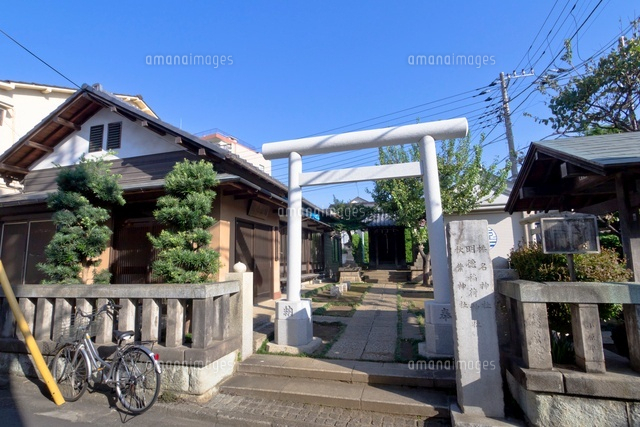 明徳稲荷神社
(c)Yutaka Isayama/a.collectionRF