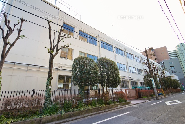 中野区立中野神明小学校
(c)Yutaka Isayama/a.collectionRF
