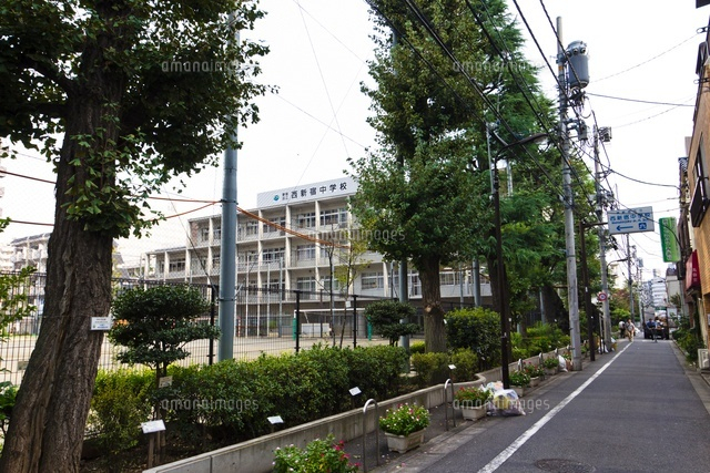 新宿区立西新宿中学校
(c)Yutaka Isayama/a.collectionRF
