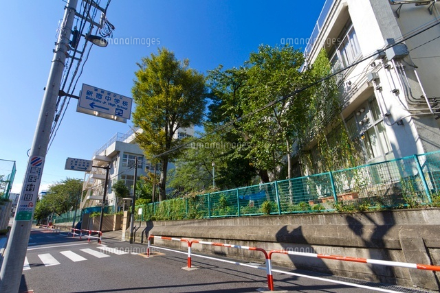 新宿区立天神小学校
(c)Yutaka Isayama/a.collectionRF