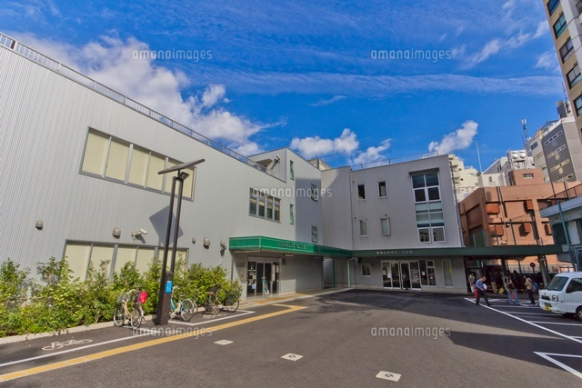 新宿区役所第2分庁舎・新宿保健所
(c)Yutaka Isayama/a.collectionRF