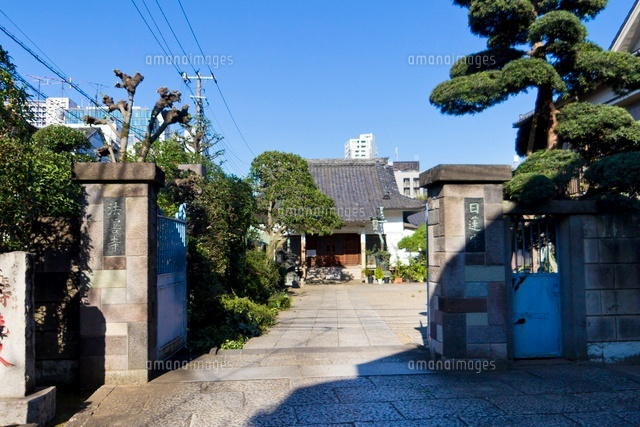 法善寺
(c)Yutaka Isayama/a.collectionRF