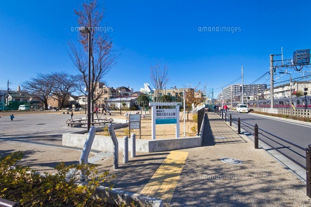 練馬区立 電車の見える公園
(c)Yutaka Isayama/a.collectionRF