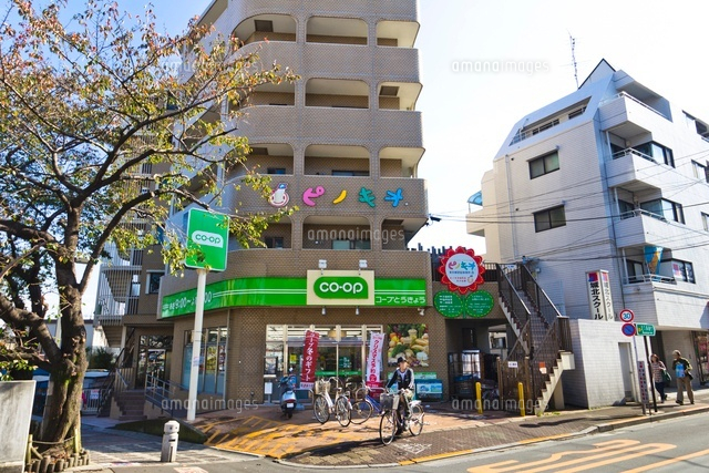 コープとうきょう氷川台駅前店 ピノキオ幼児舎氷川台園
(c)Yutaka Isayama/a.collectionRF