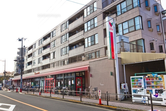 コモディイイダ氷川台店
(c)Yutaka Isayama/a.collectionRF