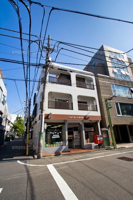 渋谷千駄ヶ谷郵便局
(c)Yutaka Isayama/a.collectionRF