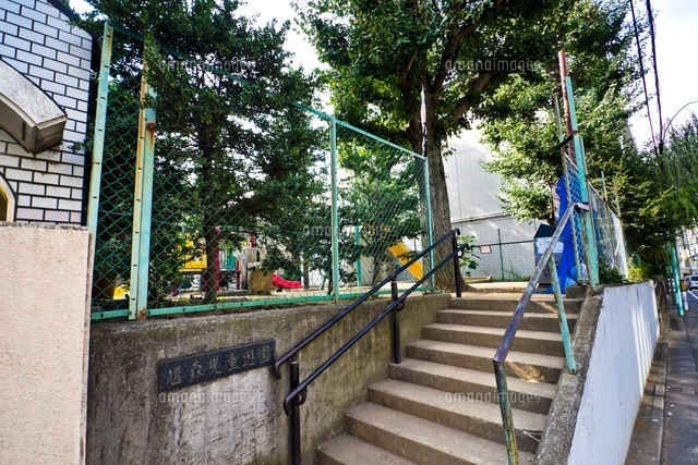 鳩森児童遊園(入口)
(c)Yutaka Isayama/a.collectionRF