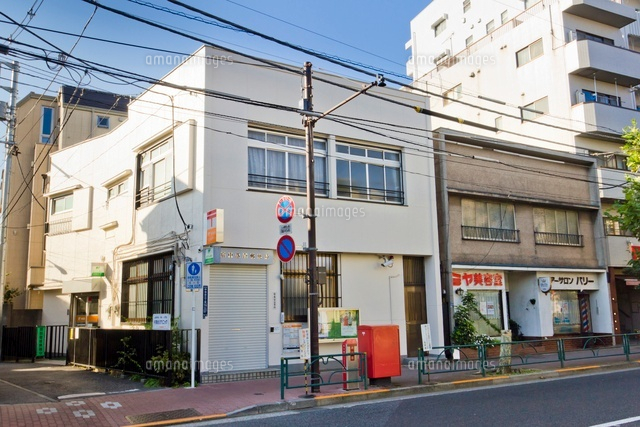 新宿中落合郵便局
(c)Yutaka Isayama/a.collectionRF