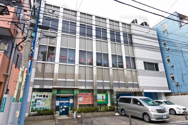 トキワ荘の窓(トキワ荘写真展) 東京信用金庫椎名町支店
(c)Yutaka Isayama/a.collectionRF