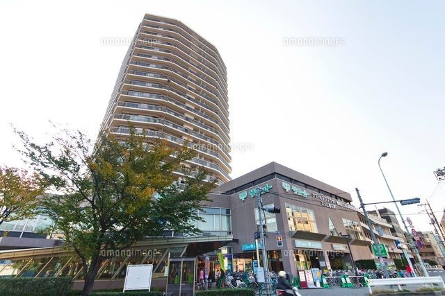 エリム春日町パークタワー
(c)Yutaka Isayama/a.collectionRF