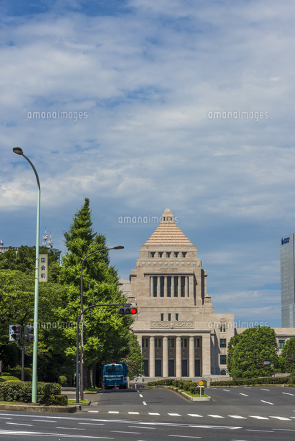 国会前交差点から見える国会議事堂
(c)Yutaka Isayama/a.collectionRF