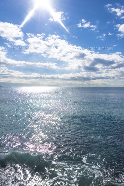 太陽と相模湾の海
(c)Yutaka Isayama/a.collectionRF