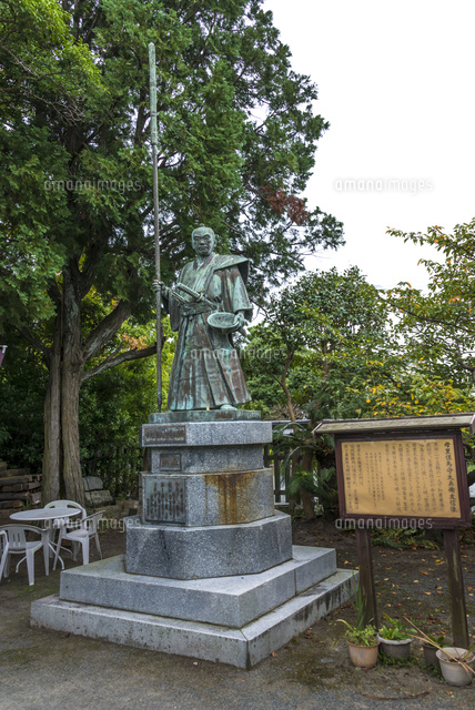 光雲神社(母里太兵衛(ぼりたへえ)の銅像)
(c)Yutaka Isayama/a.collectionRF