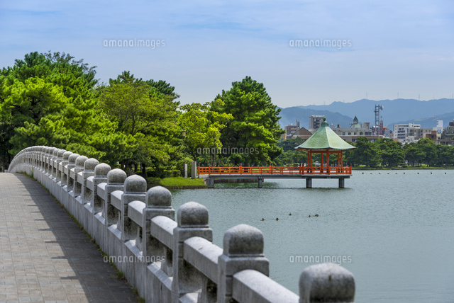 大濠公園(観月橋より浮見堂)
(c)Yutaka Isayama/a.collectionRF