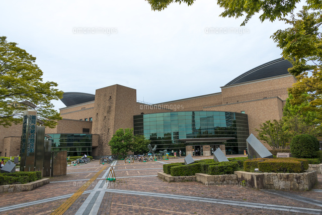 福岡市総合図書館(全体)
(c)Yutaka Isayama/a.collectionRF