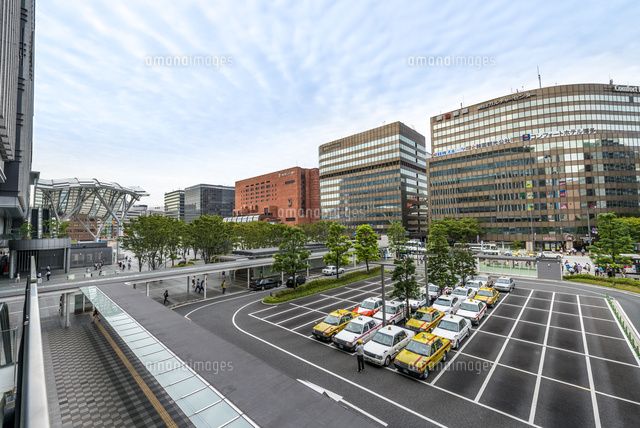 博多駅・博多口駅前
(c)Yutaka Isayama/a.collectionRF