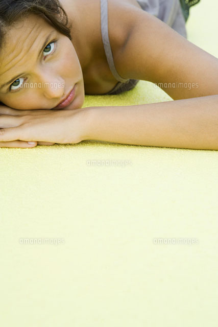 girl with head resting on arms
(c)Sandro Di Carlo Darsa/Photo Alto