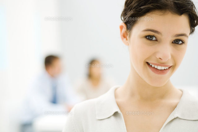 Businesswoman smiling at camera
(c)Eric Audras/Photo Alto