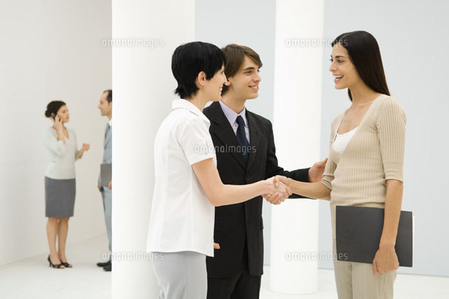 Two businesswomen and male colleague
(c)Eric Audras/Photo Alto