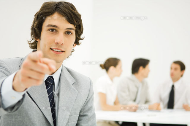 Businessman pointing at camera
(c)Eric Audras/Photo Alto