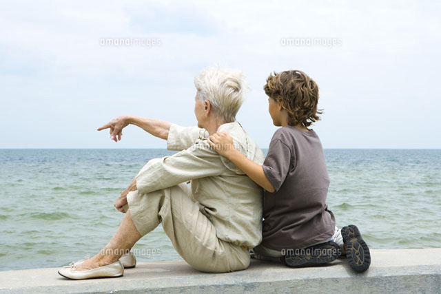 Grandmother & grandson sitting together
(c)Laurence Mouton/Photo Alto