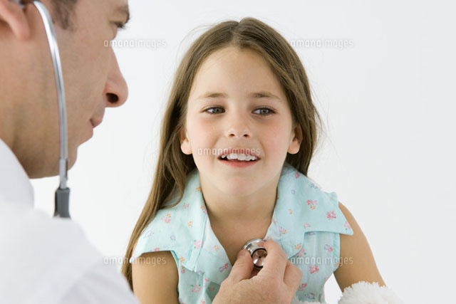 Pediatrician listening to girl’s heart with stethoscope
(c)Odilon Dimier/PhotoAlto