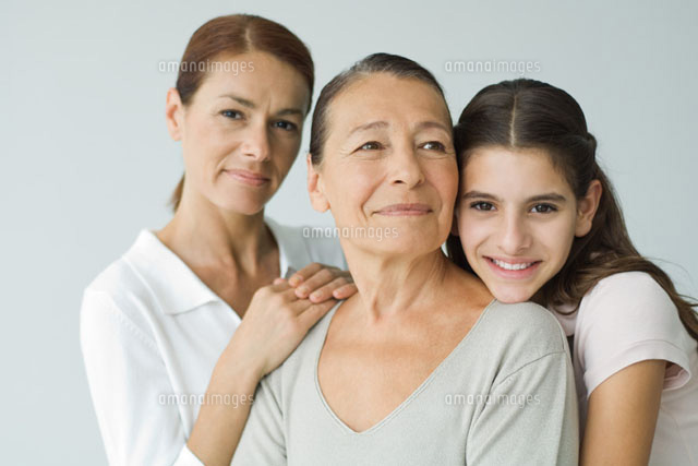 Three generations of women, portrait
(c)Eric Audras/PhotoAlto