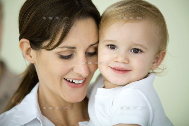 Mother and toddler cheek to cheek,both smiling
(c)Ale Ventura/PhotoAlto