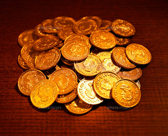 Heap of Golden Coins
(c)clover/a.collectionRF