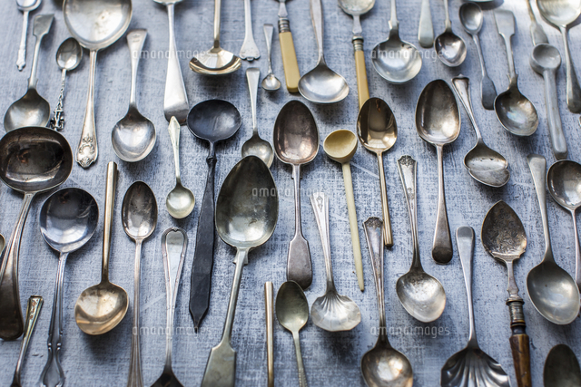 Many different old spoons
(c)Foodcollection