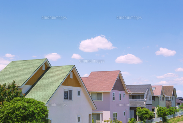 住宅街と青空
(c)ICHIRO KATAKAI/a.collectionRF